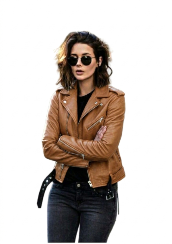 Chamarra dama estilo biker con cremalleras en puños y cinturón